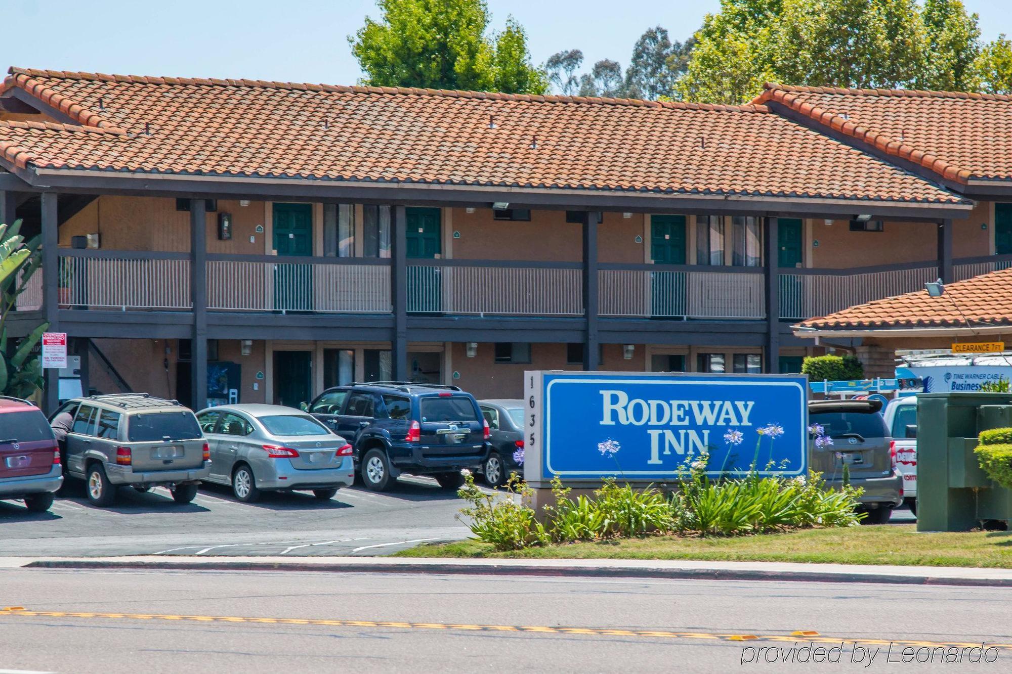 Rodeway Inn Fallbrook Downtown Exterior foto
